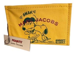 New PEANUTS X MARC JACOBS SNOOPY LOVE YOU LOTS WRISTLET POUCH